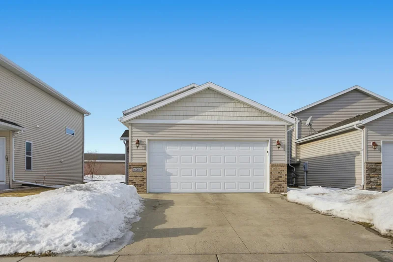 4003 9th Street, Moorhead, MN - Image 1