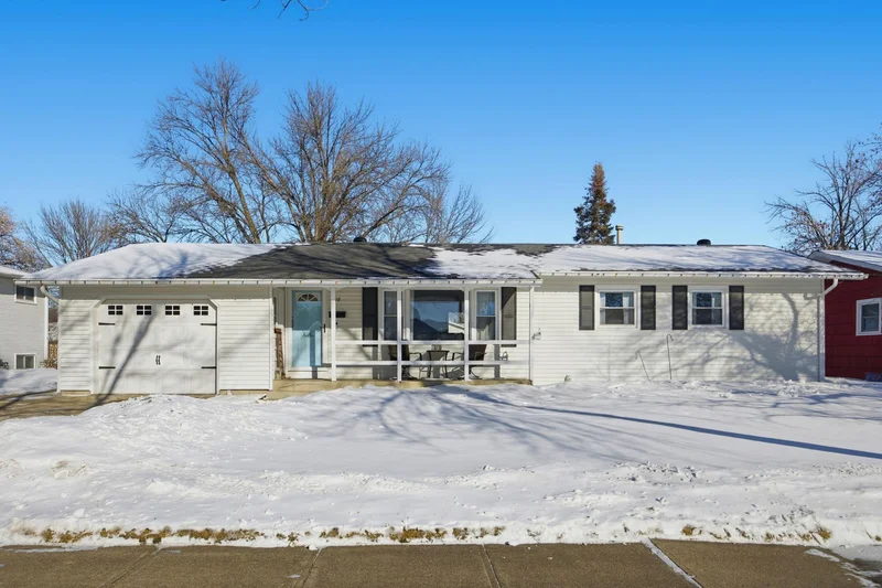 518 Birch Lane, Moorhead, MN - Image 1
