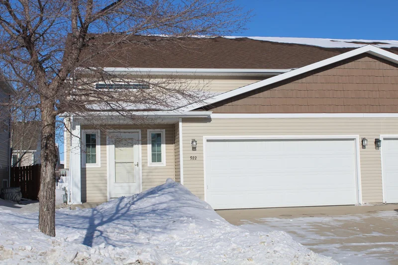 922 31st Avenue, West Fargo, ND - Image 1