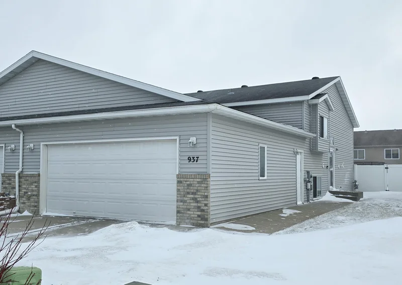 937 36th Avenue, Moorhead, MN - Image 1