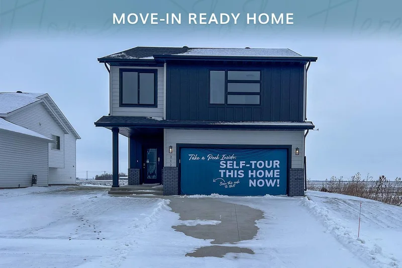 212 Lionheart Drive, Horace, ND - Image 1