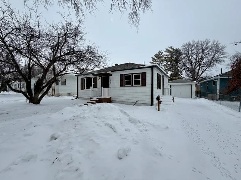 612 16th Street, Moorhead, MN - Image 1