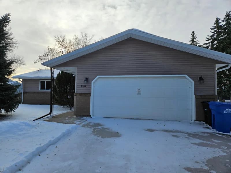 108 32nd Avenue, Fargo, ND - Image 1