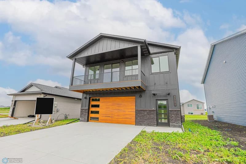 6715 66th Avenue, Horace, ND - Image 1