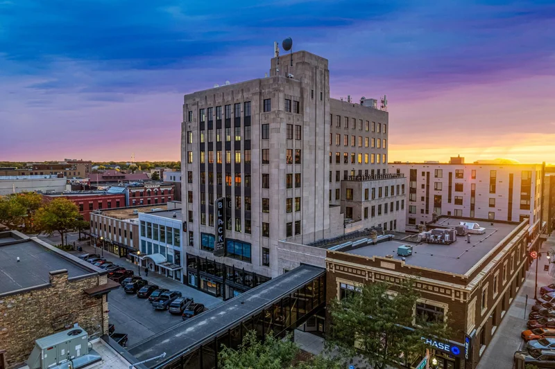 118 Broadway, Fargo, ND - Image 1