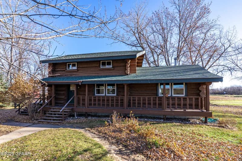 1002 27th Street NE, Emerado, ND - Image 1