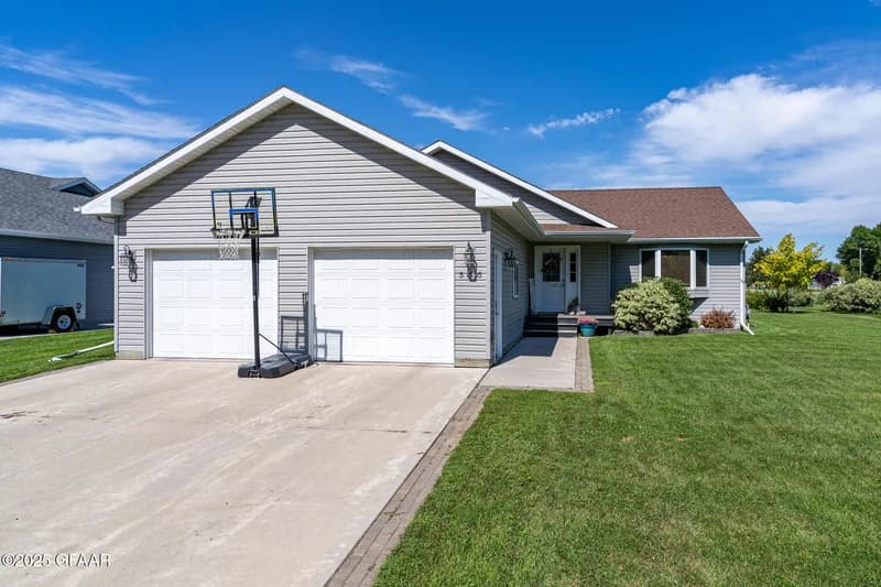 555 1st Avenue NE, Crookston, MN - Image 1