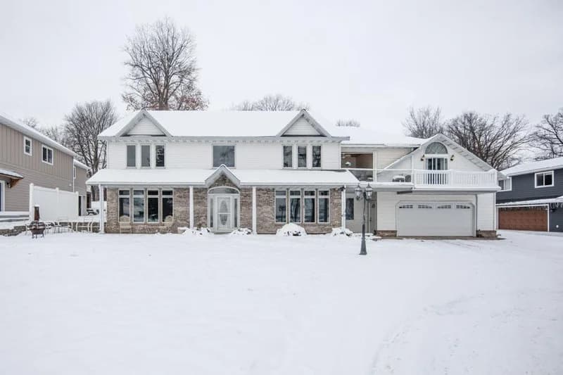 1082 Lake Drive, Detroit Lakes, MN - Image 1