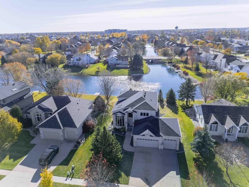 3102 26th Avenue, Fargo, ND - Image 1