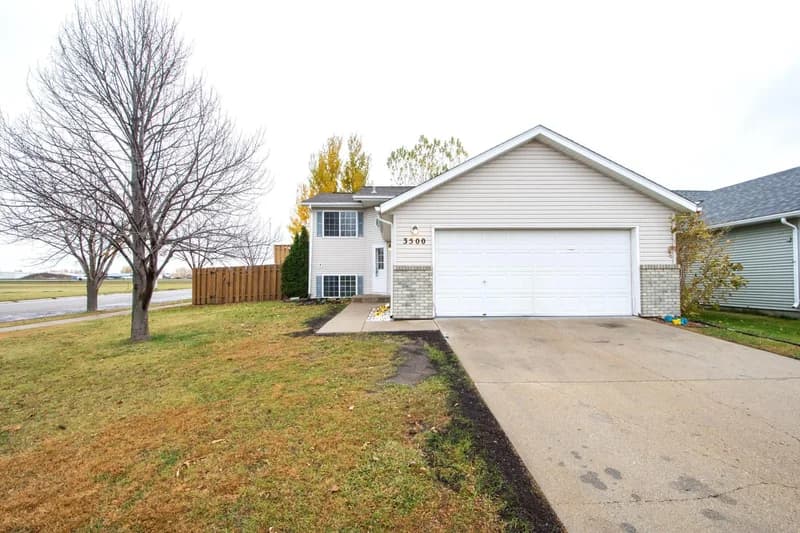 3500 39th Street, Moorhead, MN - Image 1