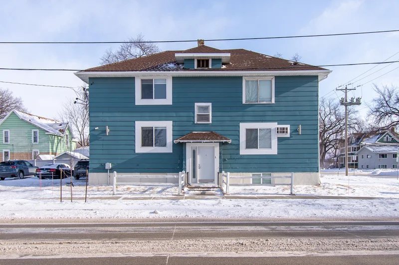 120 University Drive, Fargo, ND - Image 1