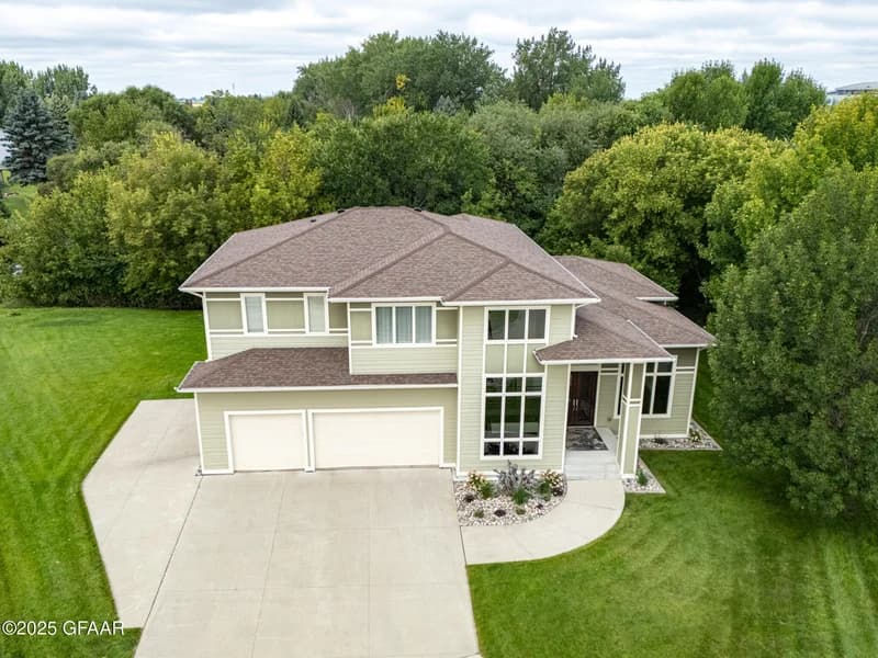 1759 Lydia Circle, Grand Forks, ND - Image 1