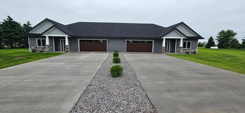 605 Colfax Street, Parkers Prairie, MN - Image 1