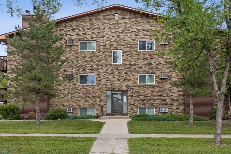 1129 22nd Street, Fargo, ND - Image 1