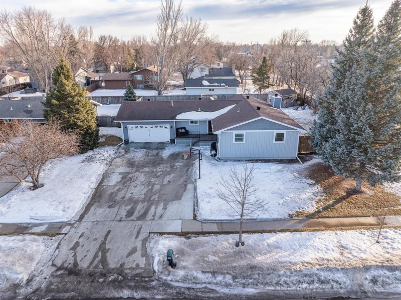 2408 16th Avenue, Fargo, ND - Image 1