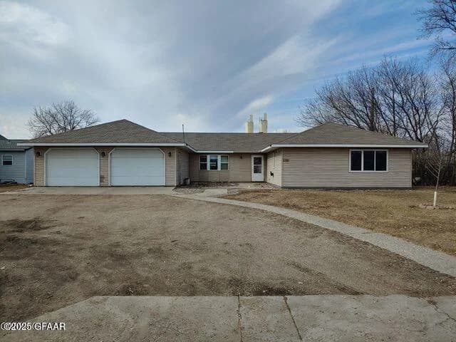 1518 S Front Street, Crookston, MN - Image 1