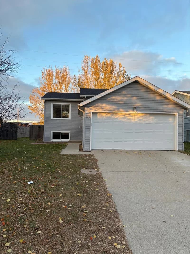 1726 2nd Avenue, West Fargo, ND - Image 1
