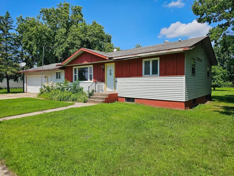 452 4th St NW, Perham, MN - Image 1