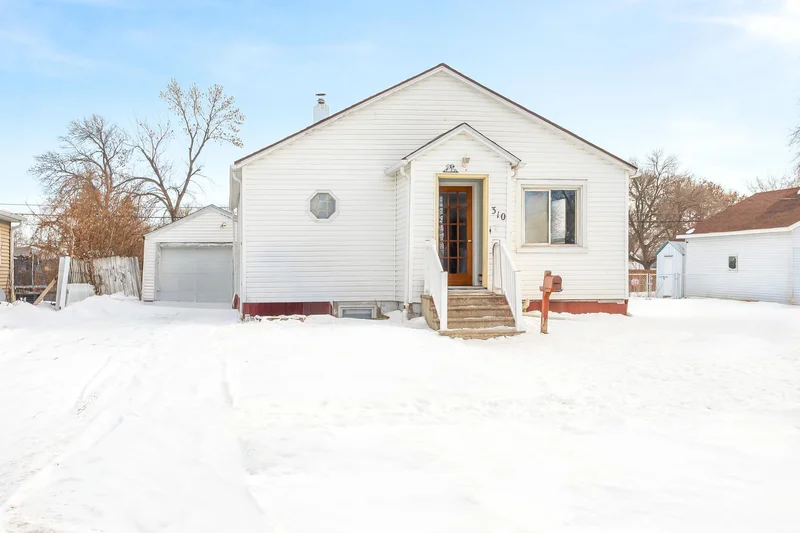 310 23rd Street, Fargo, ND - Image 1