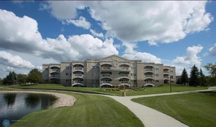 2501 30th Avenue, Fargo, ND - Image 1