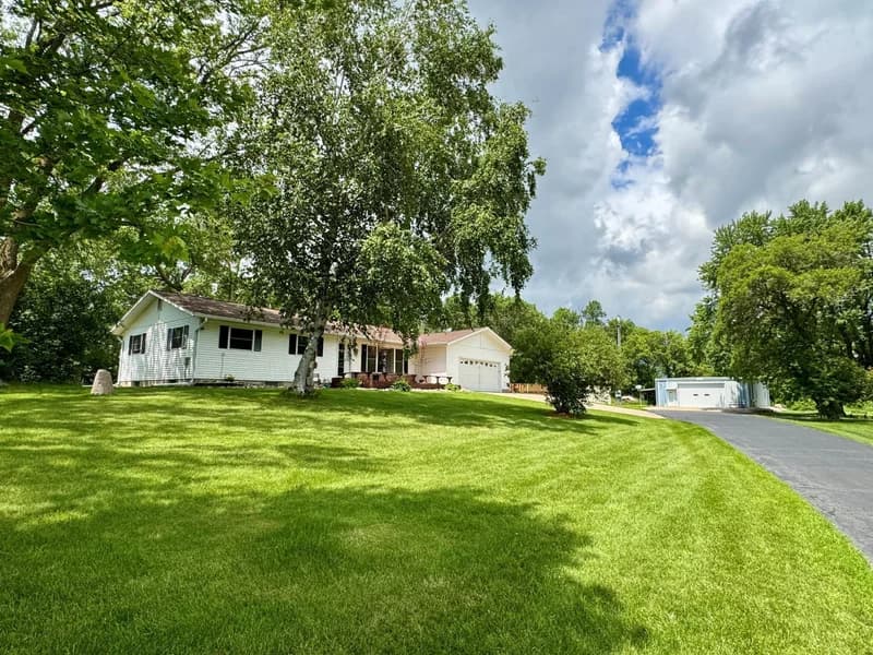 1001 1st Avenue, Pelican Rapids, MN - Image 1
