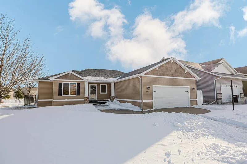3463 Loberg Drive, West Fargo, ND - Image 1