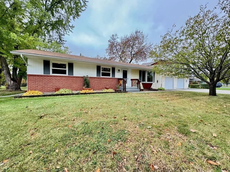 1208 Somerset Road, Fergus Falls, MN - Image 1