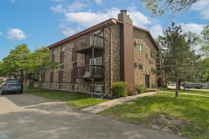 1129 22nd Street, Fargo, ND - Image 1