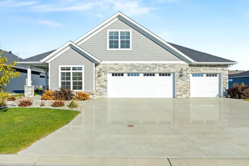 5179 Mira Way, West Fargo, ND - Image 1