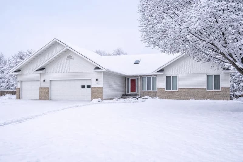 1059 Sommerset Place, West Fargo, ND - Image 1