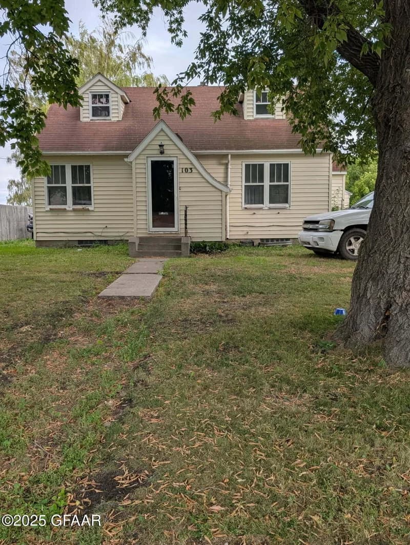 103 E Leslie Ave, Drayton, ND - Image 1
