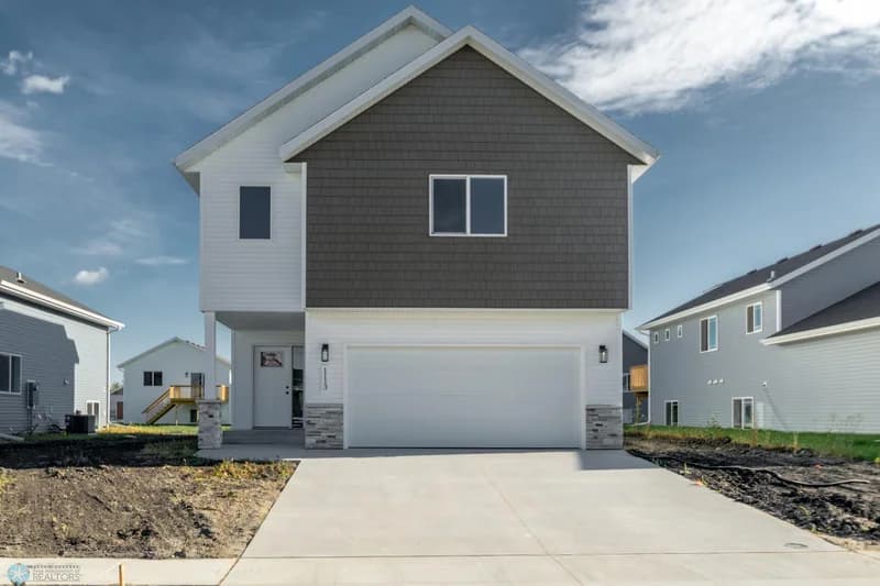 1113 60th Avenue, West Fargo, ND - Image 1