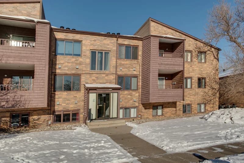 3253 17th Avenue, Fargo, ND - Image 1