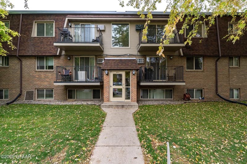 1814 22nd Ave S #318, Grand Forks, ND - Image 1
