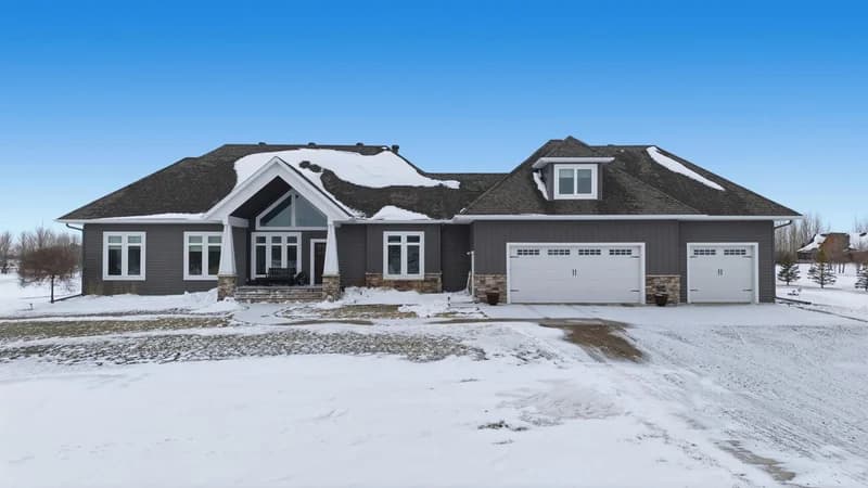 7179 37th Street, Moorhead, MN - Image 1