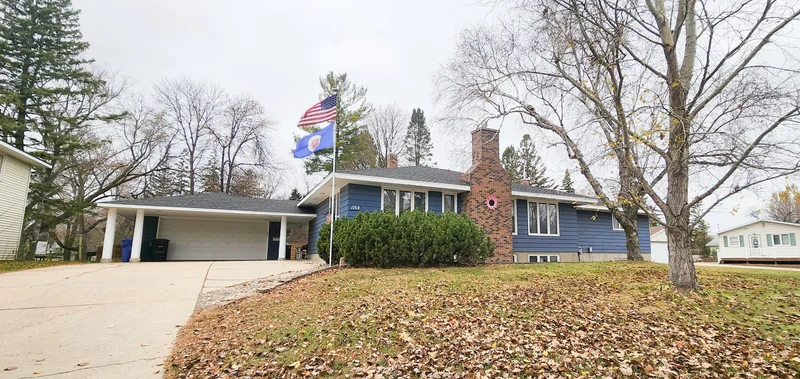 1154 Rossman Avenue, Detroit Lakes, MN - Image 1